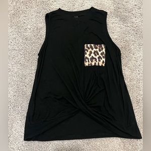 3/$20 🛍️ Women’s Tank Top Size S